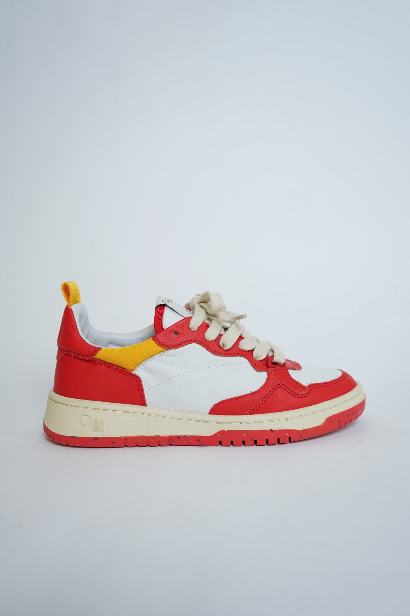 Phoenix Sneaker Retro Red