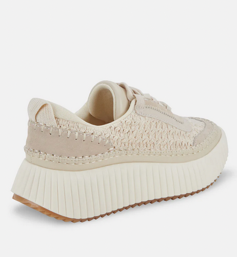 Dolen Sneakers