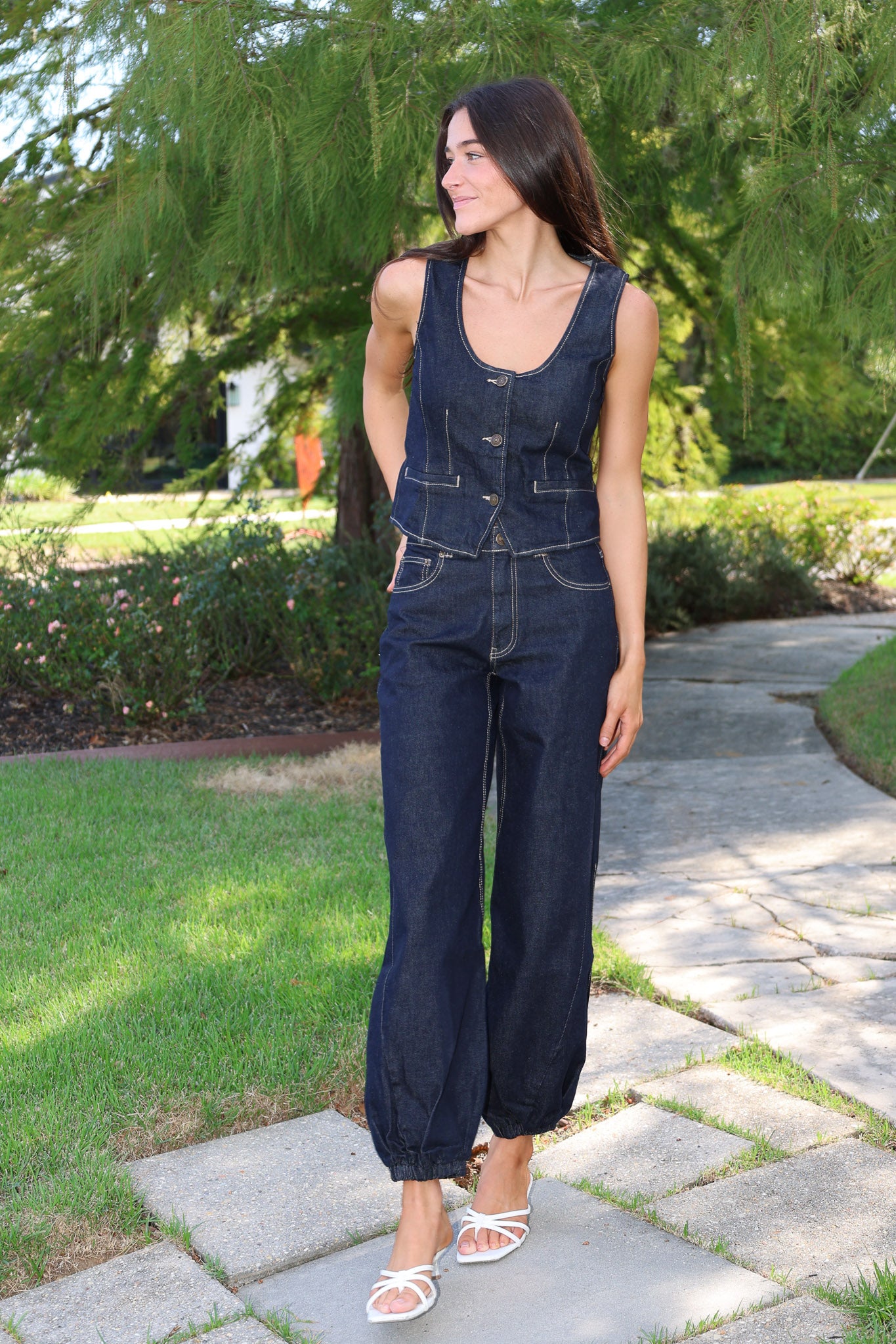 Steve Madden Fontana Sleeveless Vest Scoop Neck Denim Top - Indigo Haze 